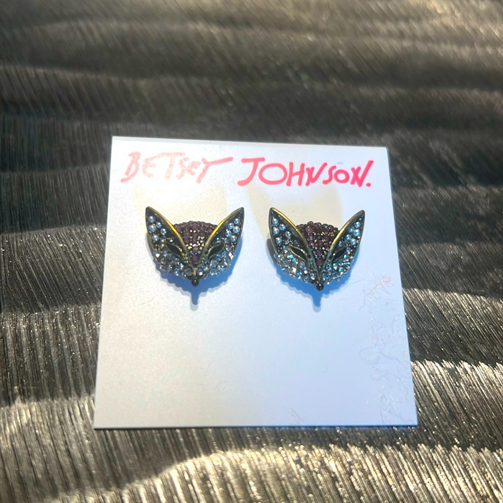 Betsey Johnson fox stud earrings. Brand new, never worn.